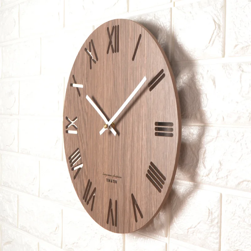 Orologio da Parete in Legno con Numeri Romani - Design 3D Moderno e Vintage per Cucina e Casa - immagine 2